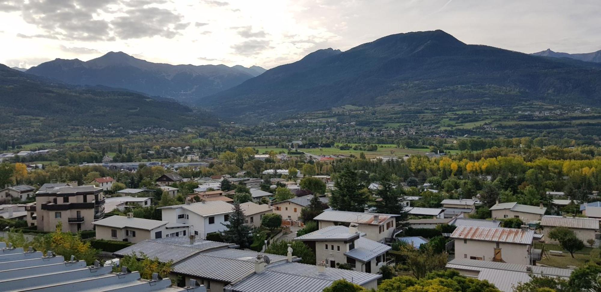 Appartement Plan D'Eau Vue Panoramique Embrun Oda fotoğraf