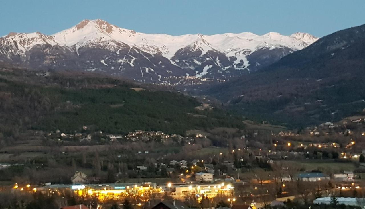Appartement Plan D'Eau Vue Panoramique Embrun Dış mekan fotoğraf